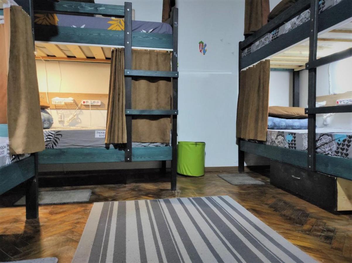 Bern Hostel Kiszyniów Zewnętrze zdjęcie