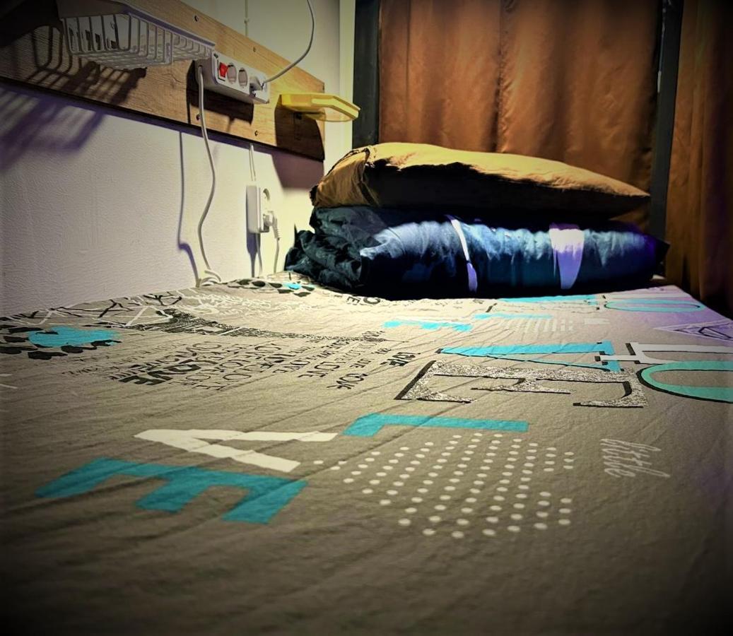 Bern Hostel Kiszyniów Zewnętrze zdjęcie