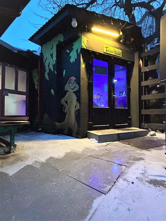 Bern Hostel Kiszyniów Zewnętrze zdjęcie