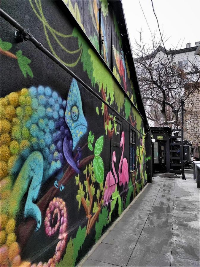 Bern Hostel Kiszyniów Zewnętrze zdjęcie