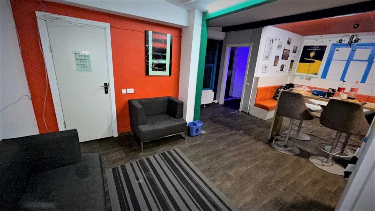 Bern Hostel Kiszyniów Zewnętrze zdjęcie