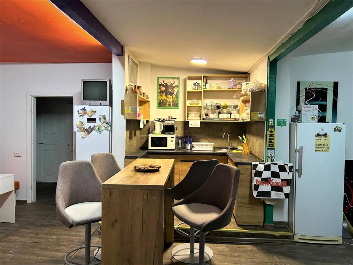 Bern Hostel Kiszyniów Zewnętrze zdjęcie