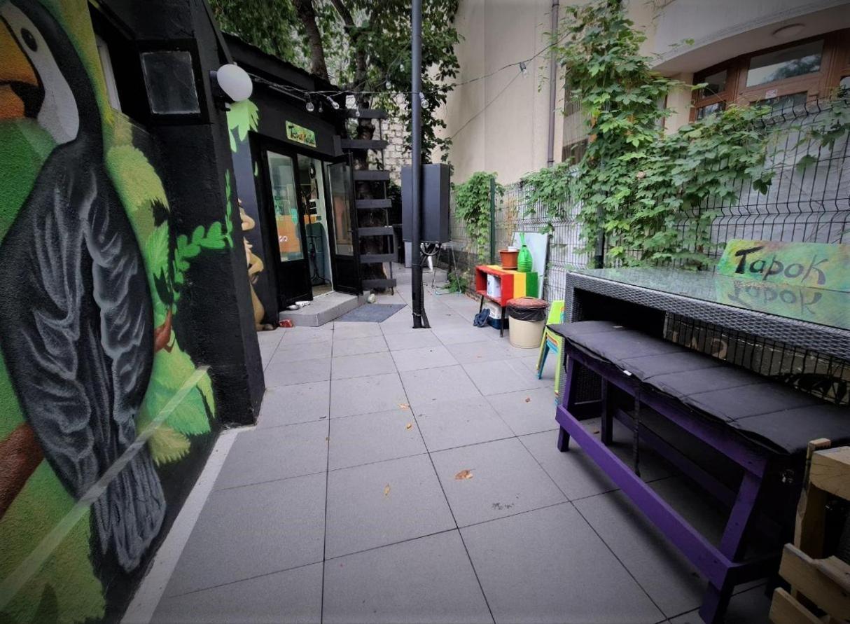 Bern Hostel Kiszyniów Zewnętrze zdjęcie