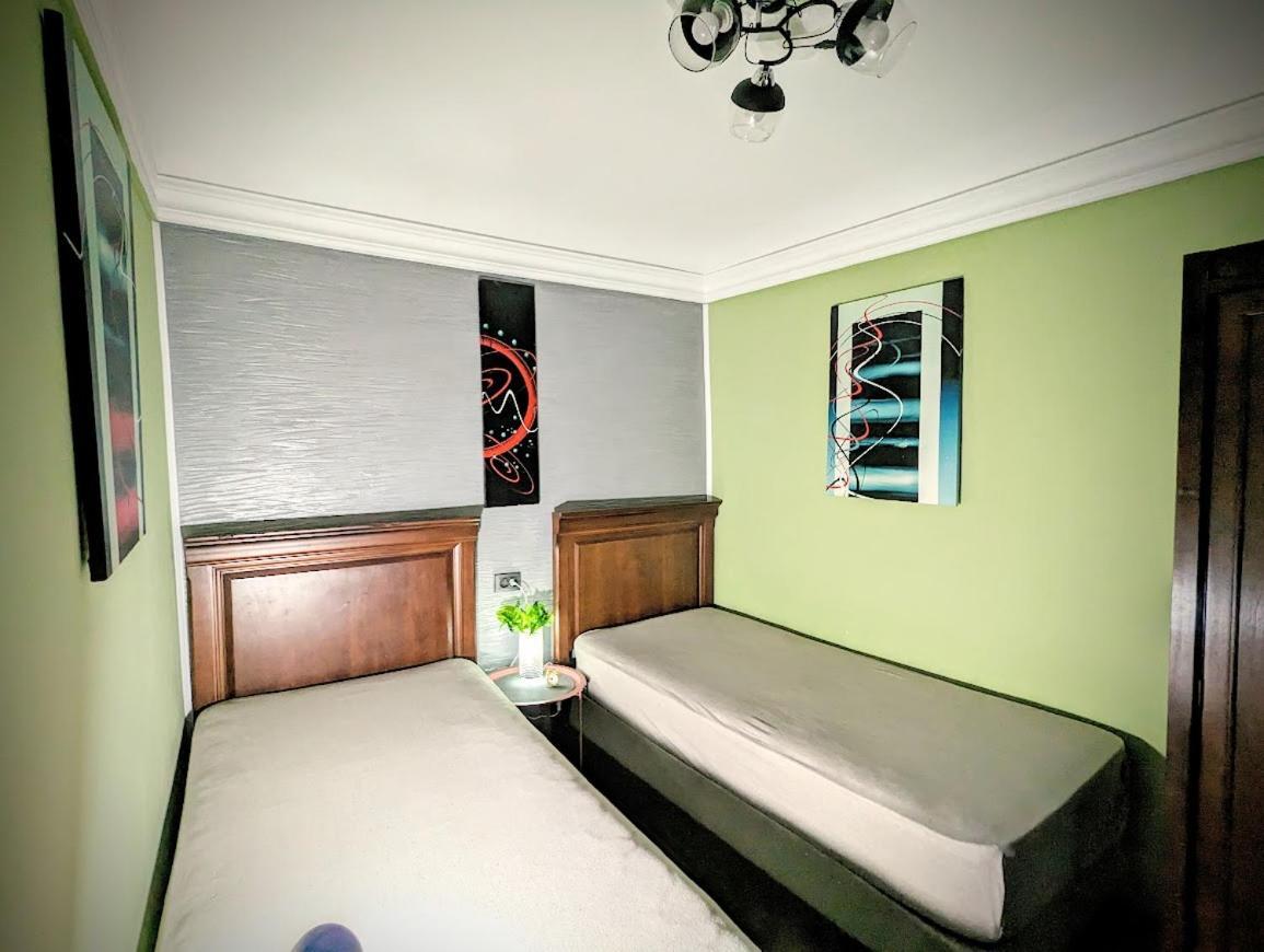 Bern Hostel Kiszyniów Zewnętrze zdjęcie